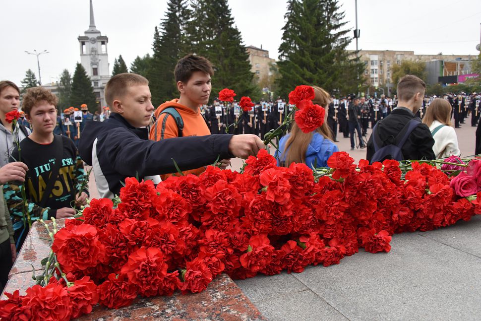 Последние жертвы теракта в москве. День памяти жертв терроризма. Европейский день памяти жертв терроризма.