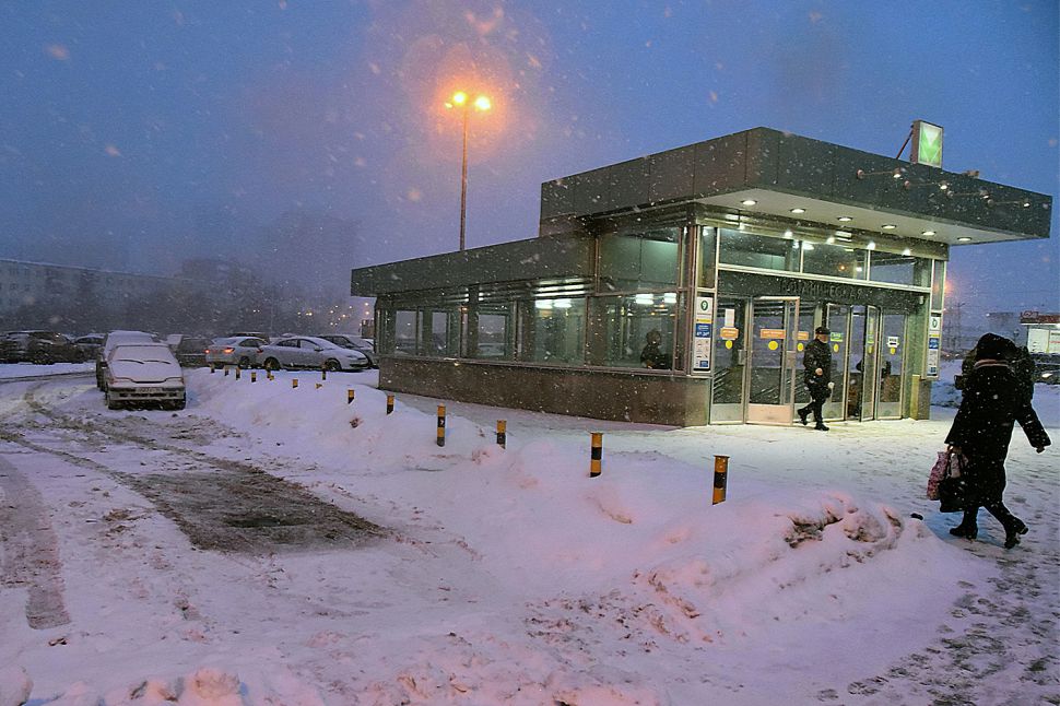 Екатеринбург завалило снегом