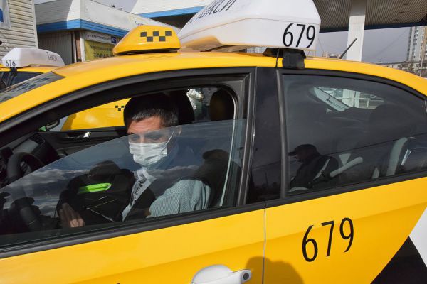 За год спрос на такси в России вырос на 20%