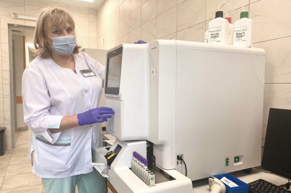 Лабораторию Детской городской больницы Екатеринбурга оснастили новым оборудованием