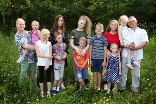 Звание «Мать-героиня» могут получить 33 жительницы Среднего Урала