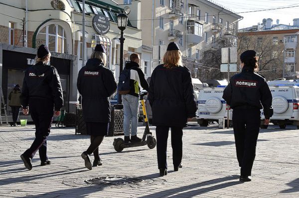 В микрорайоне Автовокзал неизвестные разбили окно и вынесли технику из магазина