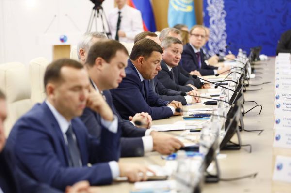 Евгений Куйвашев принял участие в Форуме межрегионального сотрудничества России и Казахстана