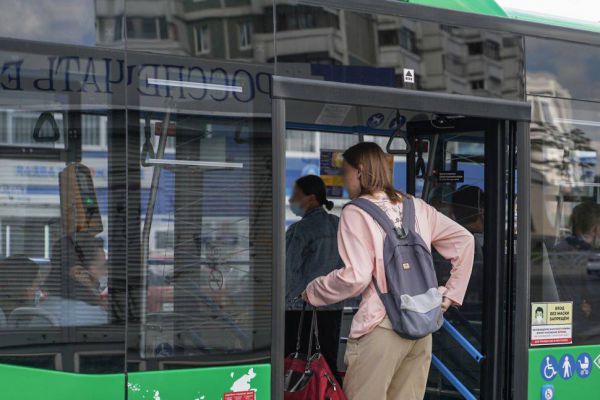 В маршрутке у екатеринбурженки вытащили из закрытого рюкзака документы, карты и телефон