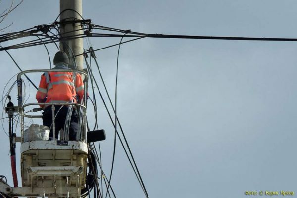 В Свердловской области закрытый поселок остался без электричества