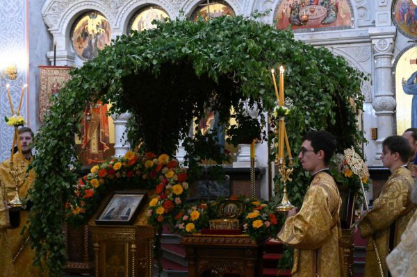 В Екатеринбург прибыл ковчег с мощами святителя Тихона