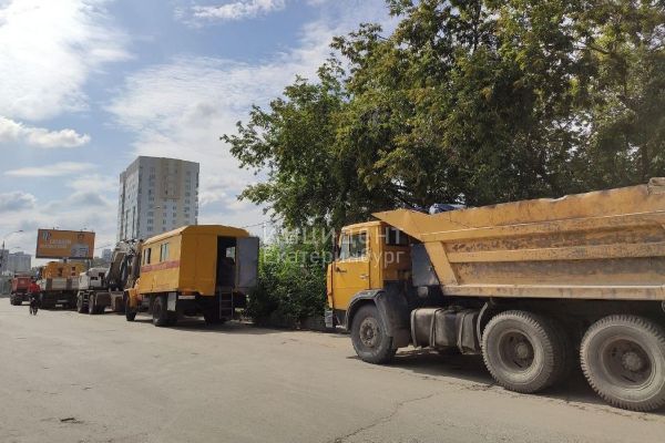 В Екатеринбурге восстановили движение транспорта по Щербакова после утреннего потопа