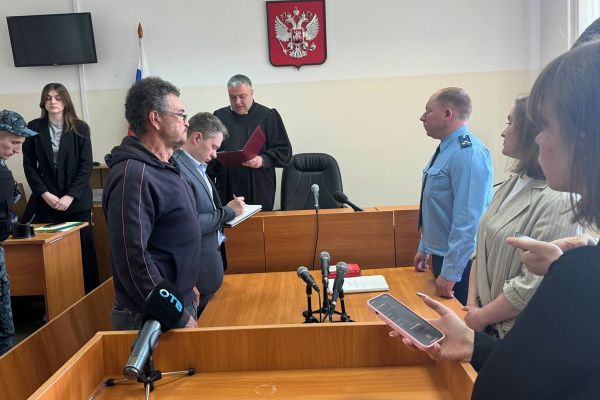 Суд отправил в колонию-поселение екатеринбуржца, напавшего на школьника на Волгоградской