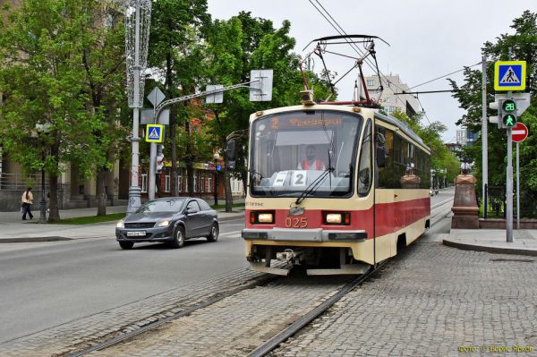 В центре Екатеринбурга на два дня изменится движение трамваев