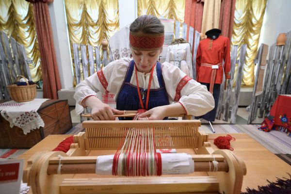 Четыре свердловских муниципалитета получат субсидии на развитие народных промыслов