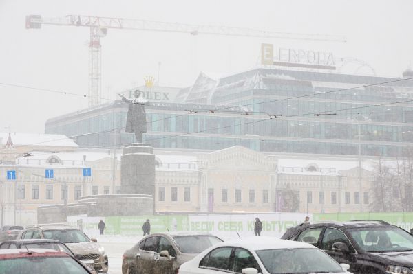 В Свердловской области объявили штормовое предупреждение из-за метели и гололеда
