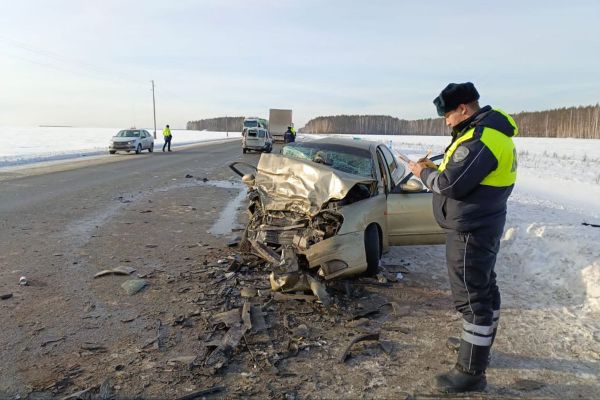 Пять человек пострадали в ДТП на Тюменском тракте