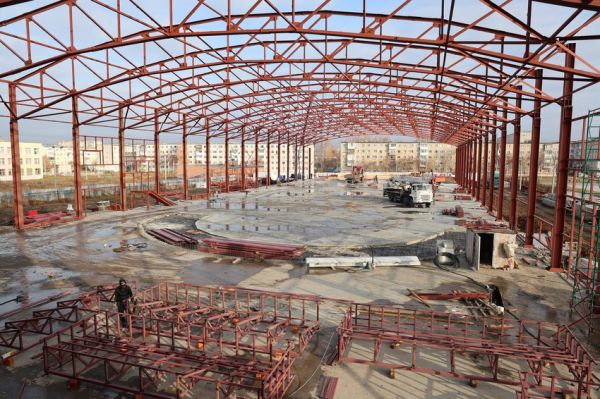 Строящийся в Каменске-Уральском спорткомплекс сможет принять областные соревнования уже в 2027 году