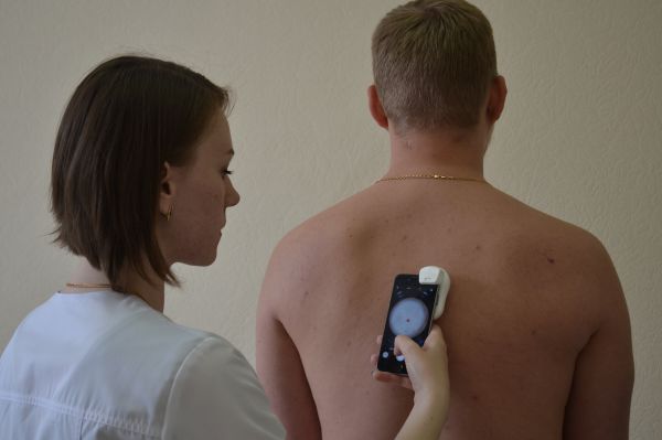 Диагностика рака через гаджет: в Екатеринбурге презентовали уникальное приложение