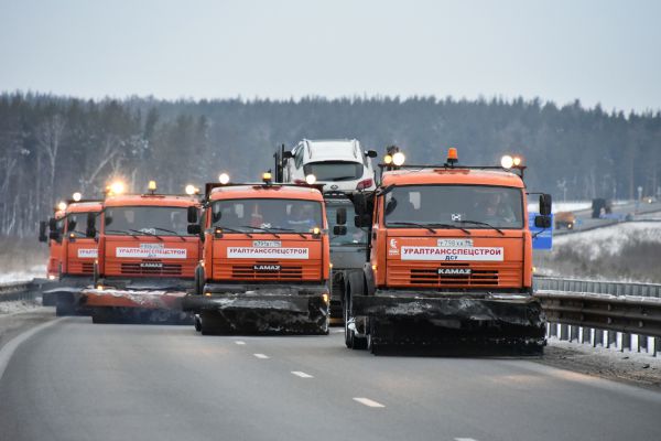 Проверки на дорогах: на Урале прошли учения по ликвидации снежных заносов