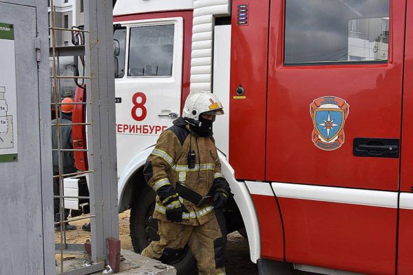 В Богдановиче при пожаре погибли бабушка с внучками