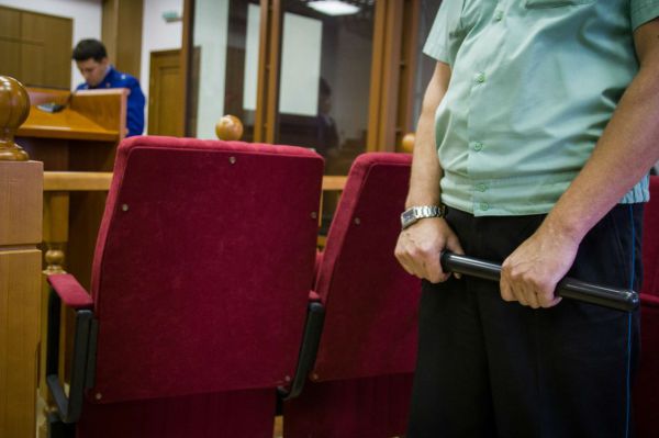 В Первоуральске осудили банду «черных риелторов», похитивших больше 17 млн рублей