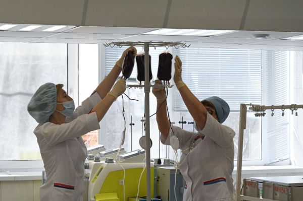 Свердловские врачи спасли 72-летнюю женщину, потерявшую три литра крови