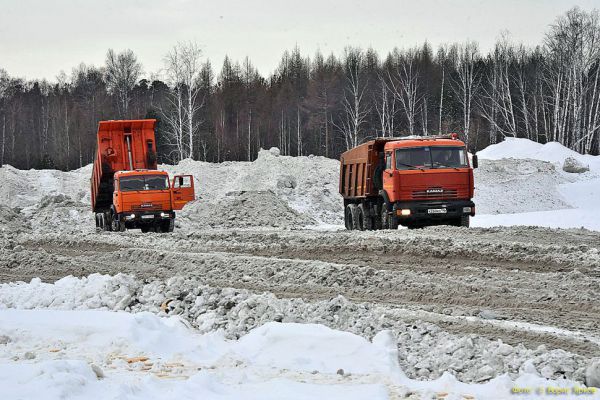 В регионе выпало до 20 см снега: дорожные службы перешли на усиленный режим работы