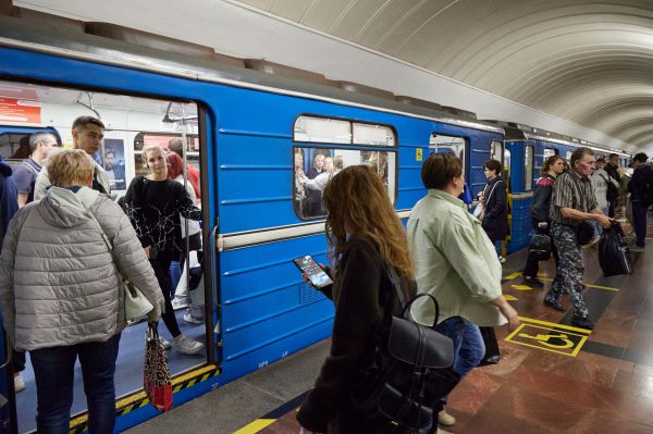 В Екатеринбурге изменился график движения поездов в метро