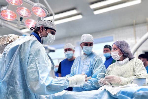 Анальгетики уже не нужны. Свердловские врачи вживили бойцу СВО нейростимулятор, блокирующий болевой синдром