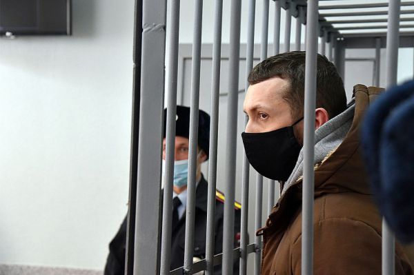 В Екатеринбурге суд снял с Васильева обвинение в угоне машины, на которой он устроил смертельное ДТП