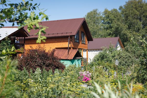 Мэрия Екатеринбурга направила на поддержку садоводов более  10 млн рублей