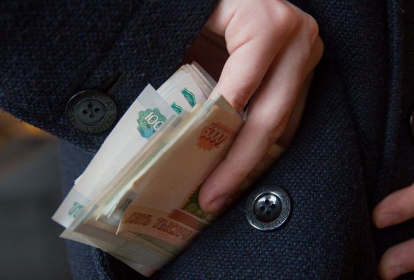 В Свердловской области 16% жителей пожаловались на сокращение зарплаты