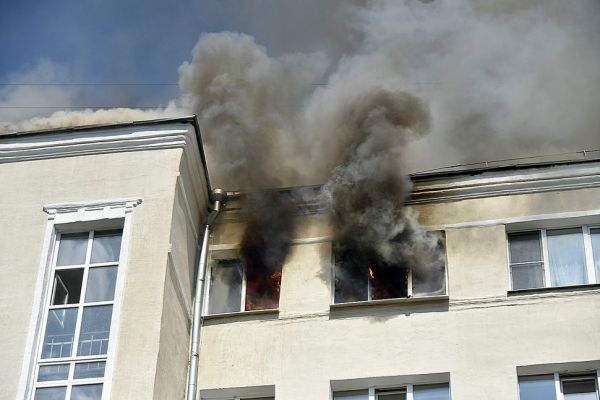 В пожаре на улице Мичурина в Екатеринбурге погибли два человека