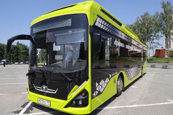 На улицы Екатеринбурга вывели первый электробус