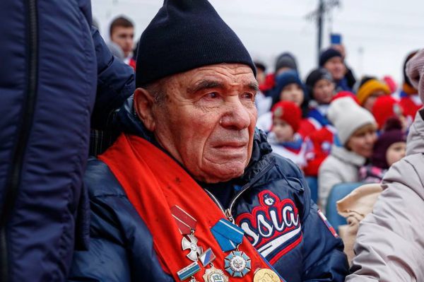 В Екатеринбурге скончался семикратный чемпион мира по хоккею с мячом Николай Дураков