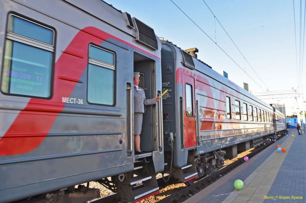 С черноморских курортов свердловчан доставят дополнительными поездами