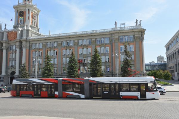 В Екатеринбурге начнет ездить трехсекционный трамвай