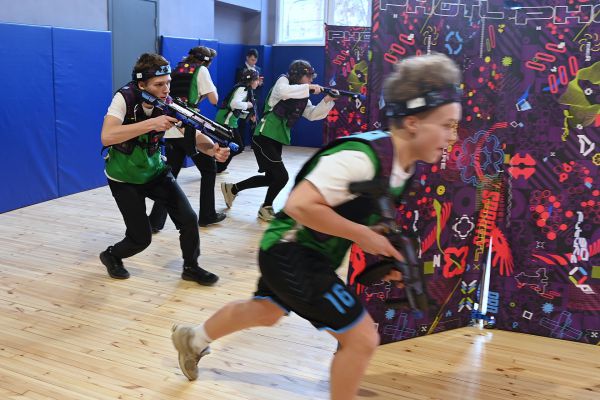 Ум и сила. В Екатеринбурге открылся фиджитал-центр для спортсменов-интеллектуалов