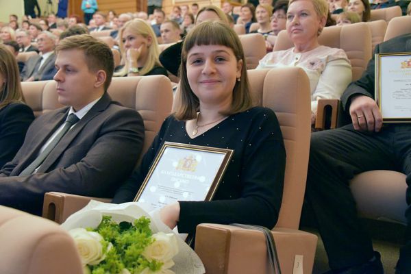 Свердловский губернатор наградил лучших поваров и сварщиков