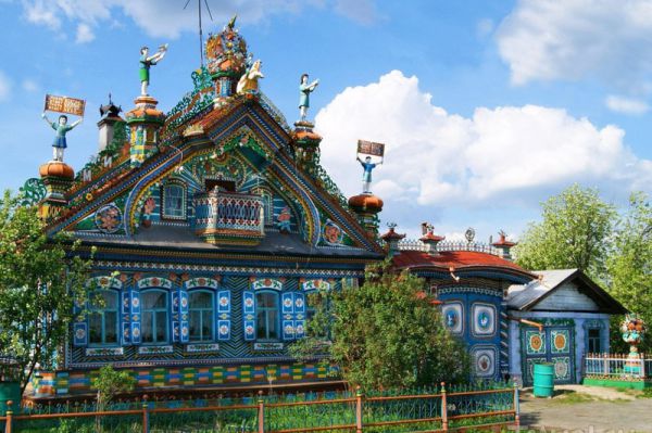 Теремок под охраной: сказочный домик под Екатеринбургом включили в перечень выявленных объектов культурного наследия