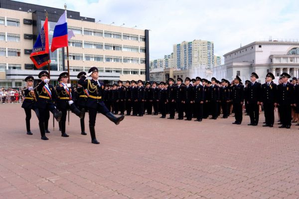 Дипломы юристов получили 166 выпускников Уральского юридического института МВД России