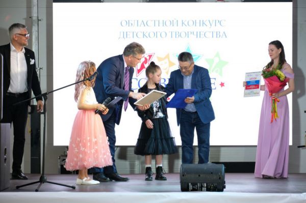 На Среднем Урале более 16 тысяч детей-сирот обрели приемных родителей