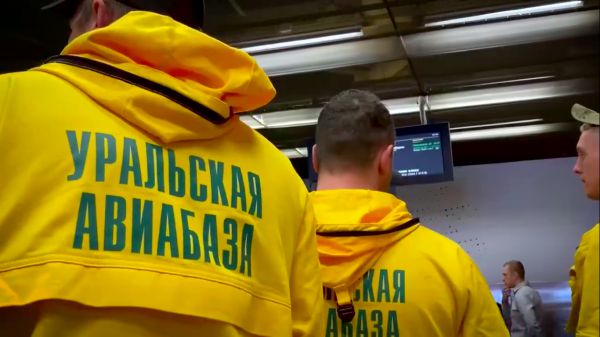 Уральские пожарные пришли на помощь сибирякам