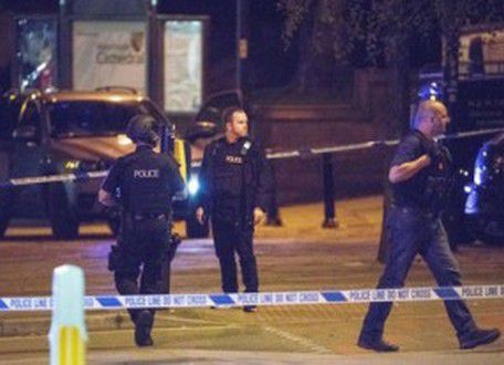 Взрыв в Манчестере унес жизни десятков человек