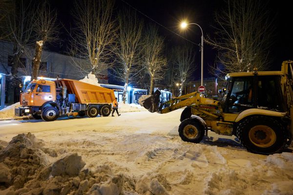 Екатеринбуржцам рассказали, сколько стали зарабатывать сотрудники ДЭУ