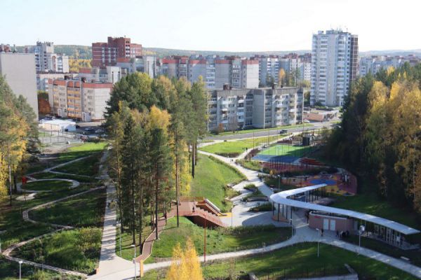 В Лесном на месте пустыря разбили парк с амфитеатром