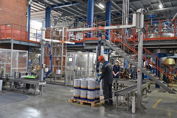 В Свердловской области остаются свободными более 50 тысяч рабочих мест