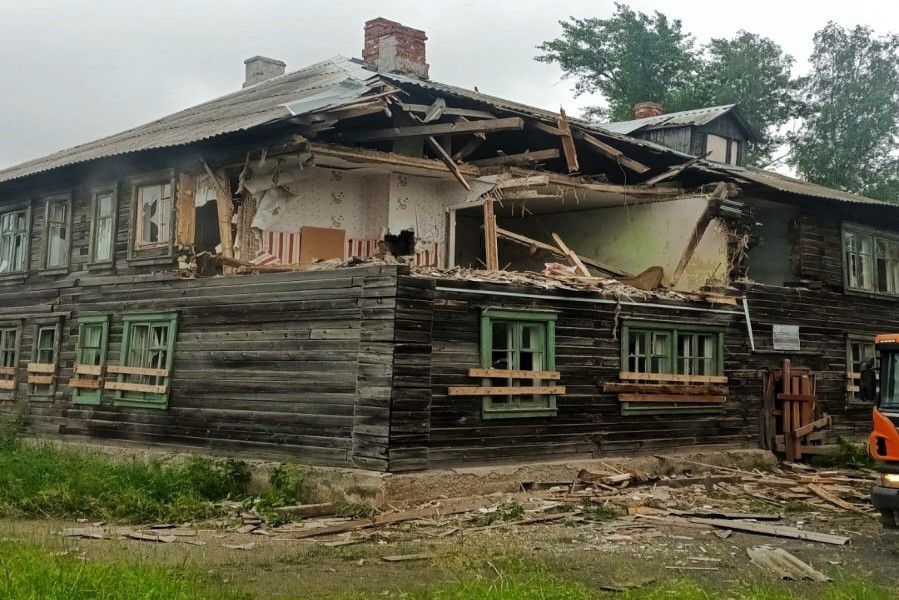 Из аварийных домов в новое жилье переселятся в этом году около 900 свердловчан
