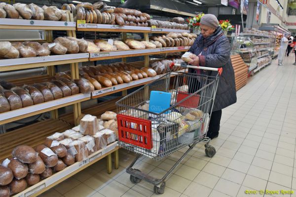 Торговлю обяжут указывать стоимость продукции за килограмм или литр