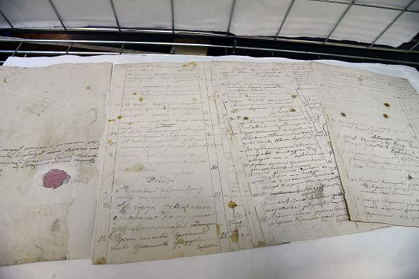 Фронтовые письма и похоронки: до конца года уральские архивисты оцифруют 15 миллионов документов о войне