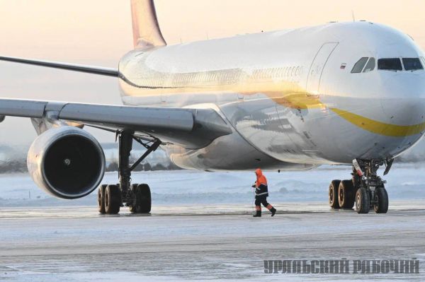 Атланты уральского неба: как в Кольцово укрощают зиму и согревают сердца