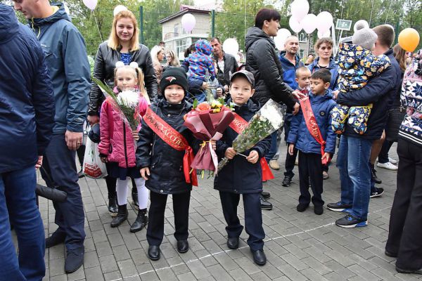 В Госдуме предложили ввести выходной для родителей школьников 1 сентября