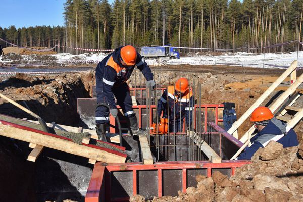 На берегу Сосьвы начали строить туристический центр