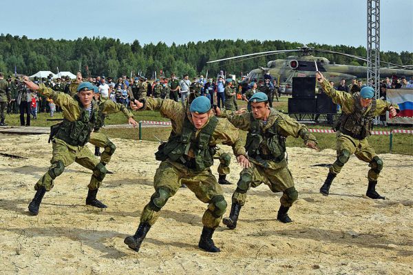 Полковник Аксенов назначен новым военкомом Свердловской области